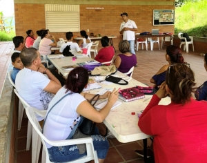 Apoyando Proyectos Pedagógicos Productivos para la Paz